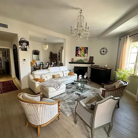 128m2 St Raph Centre, 400m Des Plages شقة Saint-Raphaël