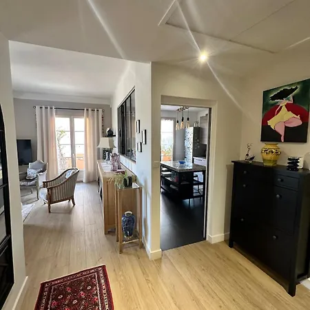 Apartment 128m2 St Raph Centre, 400m Des Plages Saint-Raphaël