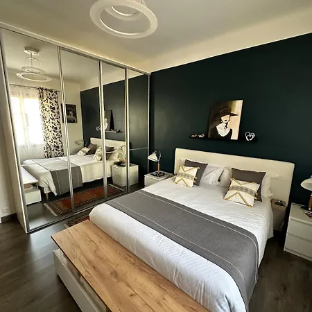 شقة 128m2 St Raph Centre, 400m Des Plages